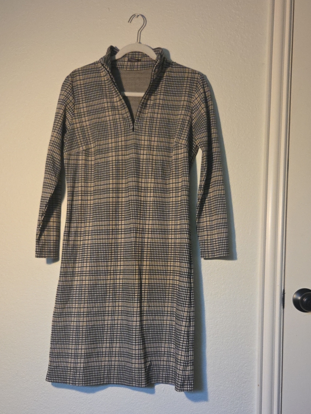J McLaughlin Bedford Plaid Quarter-Zip Long Sleeve Dress - Brown & Cream
